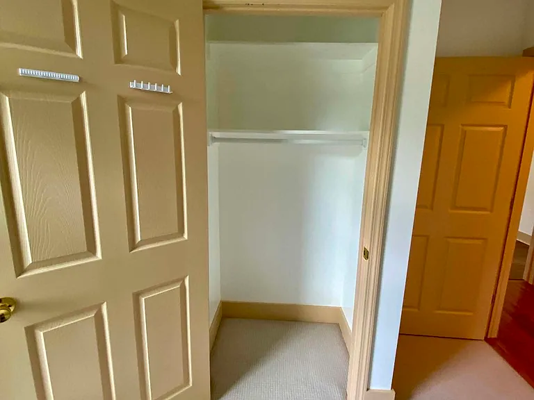 215 Green St #217 — Photo 28