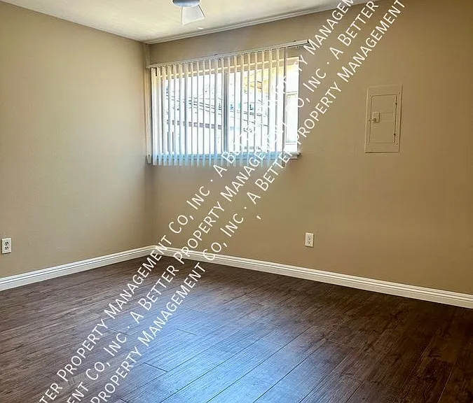 4138 Hathaway Ave #4 — Photo 10