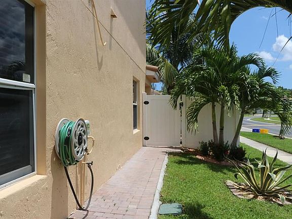 5th image of 708 Perdido Heights Dr