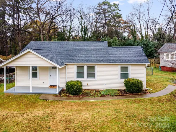202 Belton Ave, Mount Holly, NC 28120