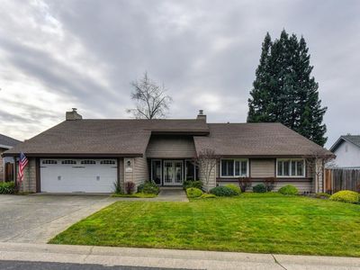 208 Crow Canyon Dr, Folsom, CA, 95630