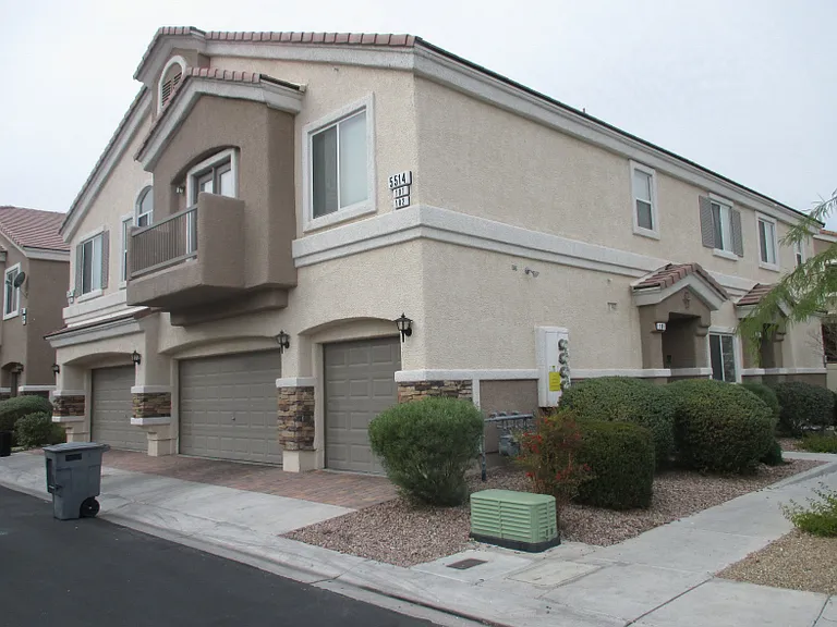 5514 Big Red Ct #101 — Photo 5