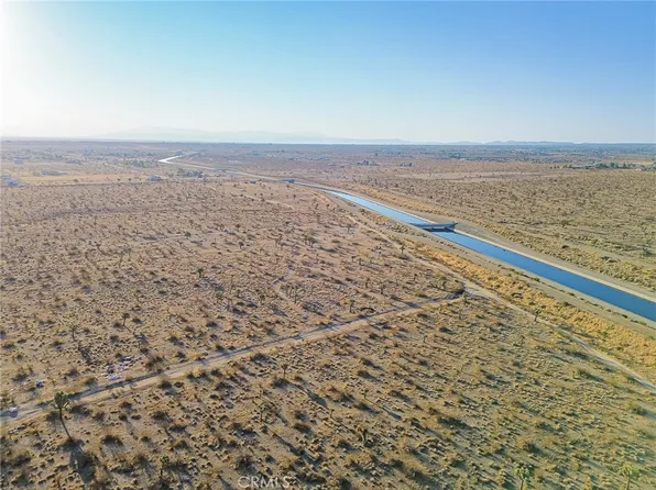 13299 Centola Rd, Phelan, CA 92371