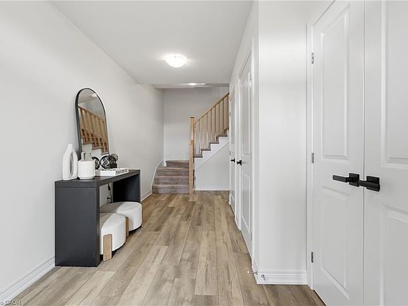3rd image of 13 Rachel Dr
