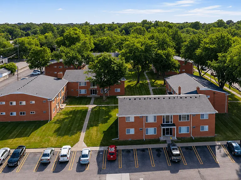 Livonia Apartments — Photo 21