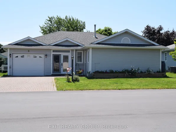 9 Empire Blvd, Prince Edward County, ON K0K 3L0