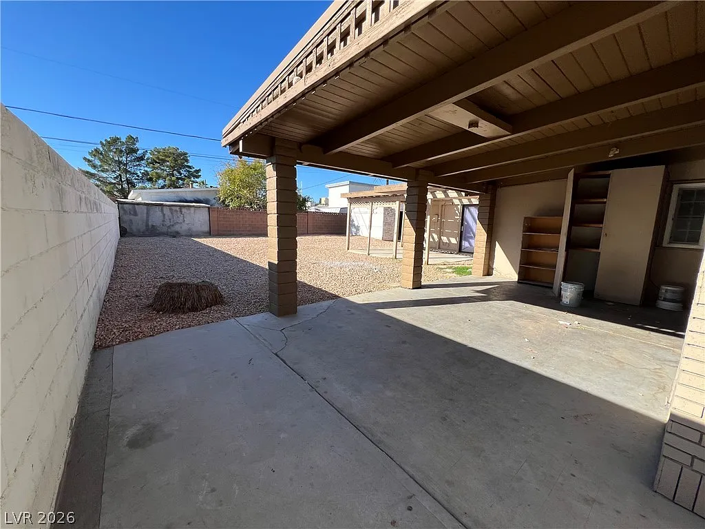 2 bed, 2.0 bath, 1372 sqft, $1,775 — Photo 4