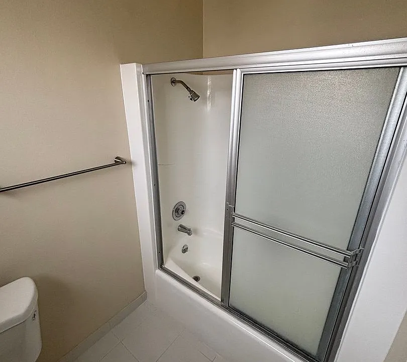 Glencrest Apartments