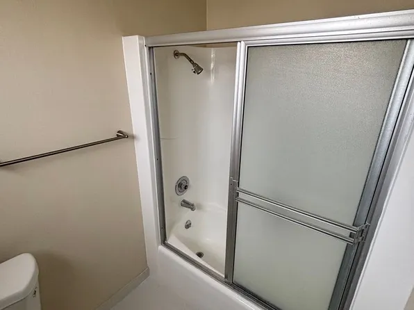 Glencrest Apartments
