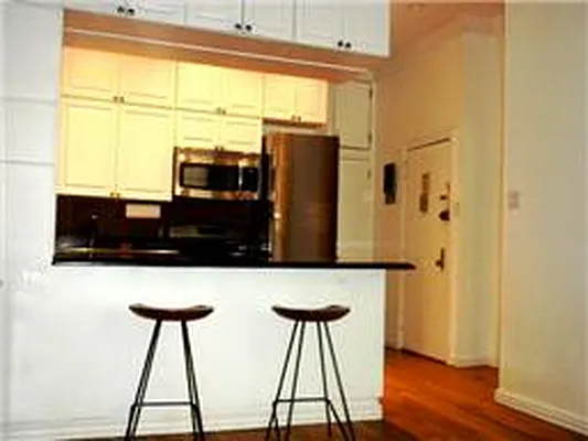 Rented by Douglas Elliman | media 26