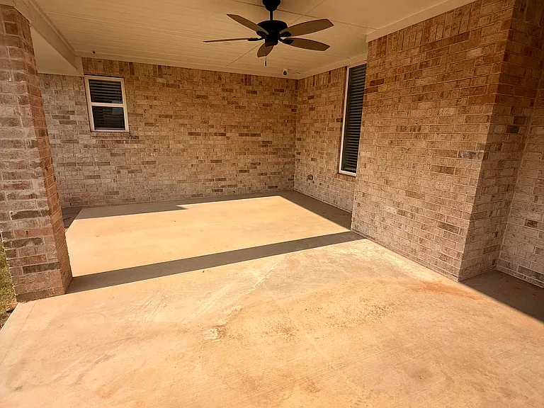 5007 Cy Young Dr — Photo 20
