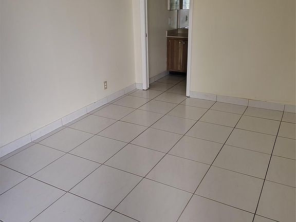 5th image of 3301 NW 47 Terrace #207
