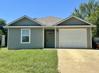 2104 Daniel St, Fort Worth, TX 76104