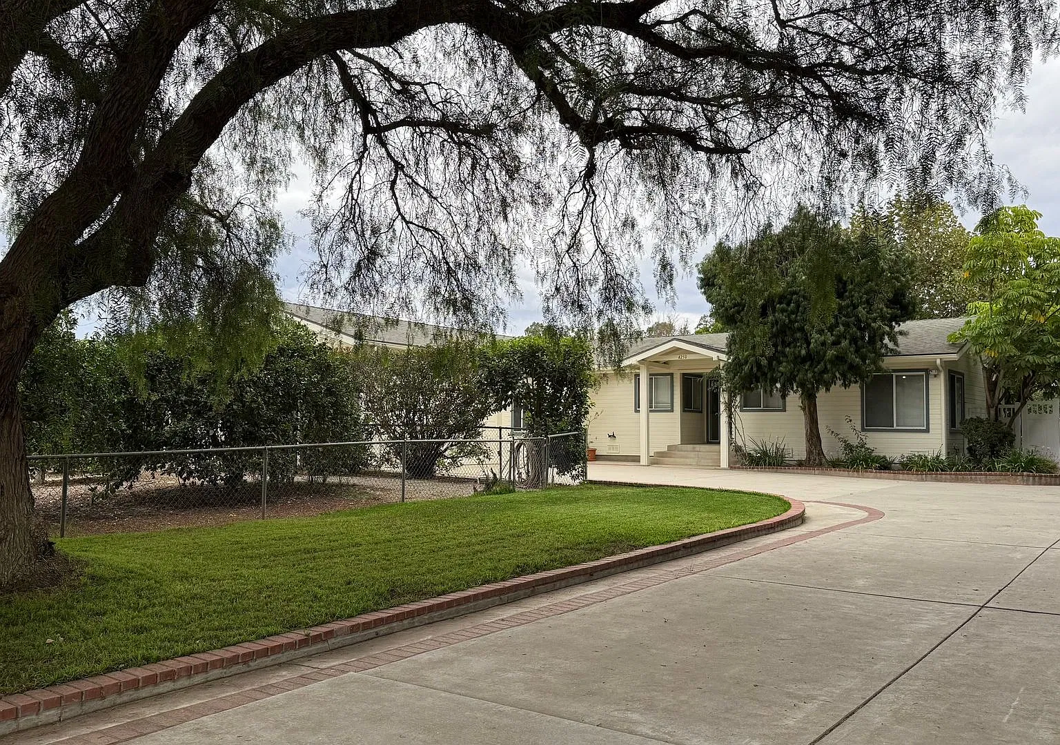 For Lease Spacious Single-Story 3-Bedroom Home In Somis, Ca! — Photo 1