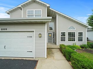 2209 Timber Trl, Plainfield, IL 60586