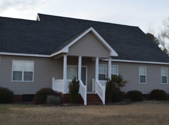 2nd image of 104 Glover Dr