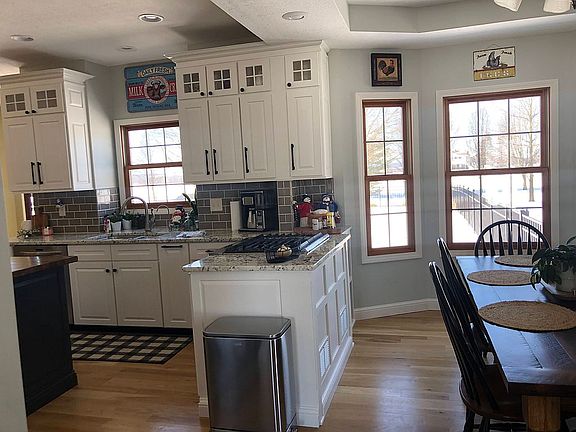 5th image of 4787 Meadowgrove Dr NW
