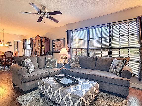 3rd image of 3358 Mermoor Dr #2103