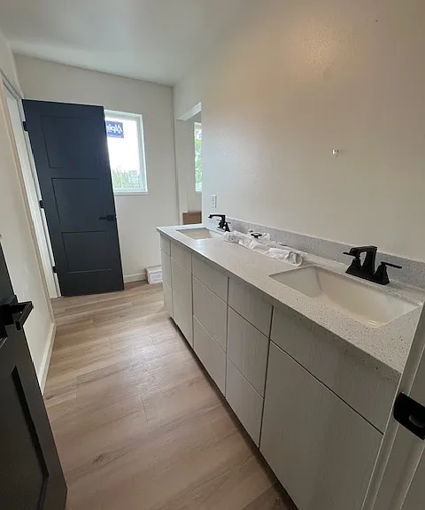 1881 W Lake Lucille Dr #1 — Photo 12