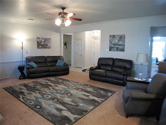 4th image of 571 Tanglewood Dr