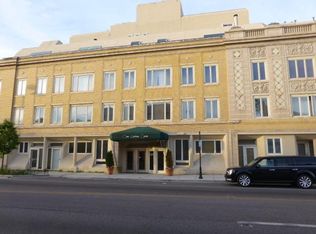 6337 Roosevelt Rd APT 313, Berwyn, IL 60402