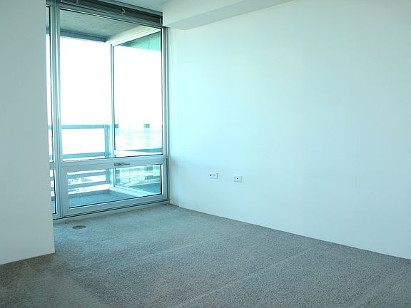 5th image of 9715 Woods Dr Unit 1709