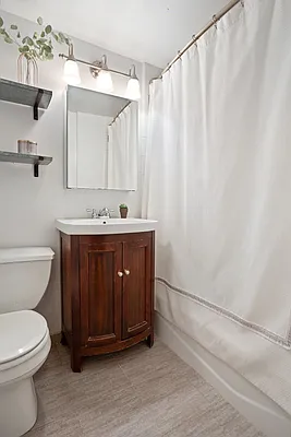 Rented by Compass | media 13