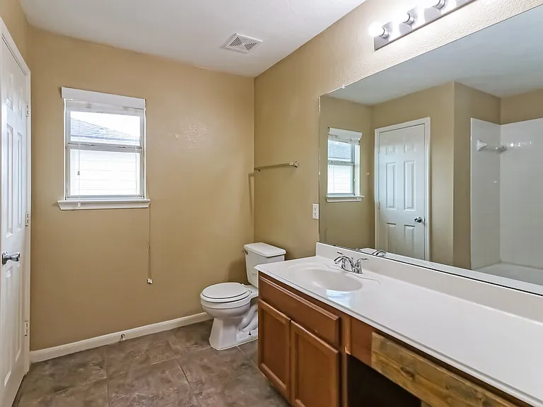 20710 Tayman Oaks Dr — Photo 15