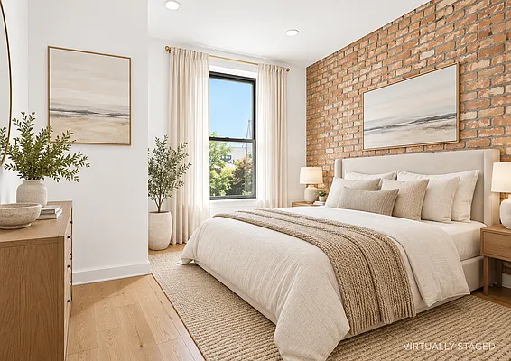 Bedroom, photo 2