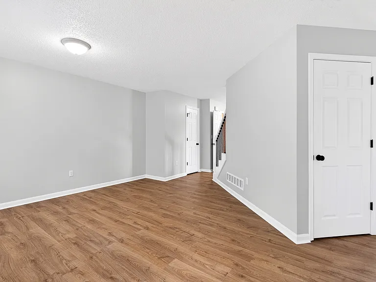 1220 Eastern St — Photo 26