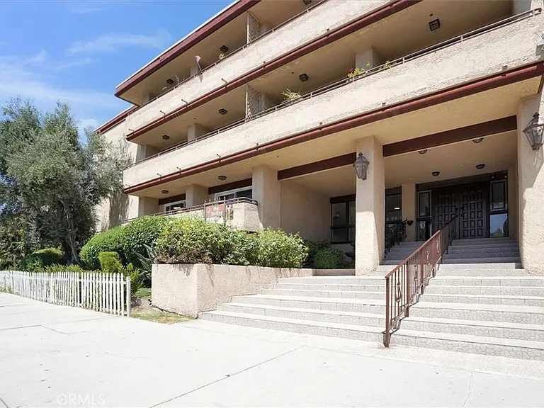 5412 Lindley Ave #110 — Photo 39