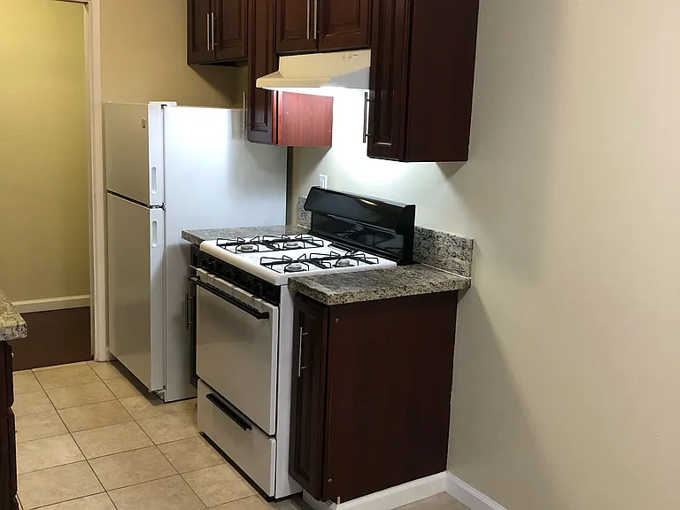2230 Dwight Way — Photo 34