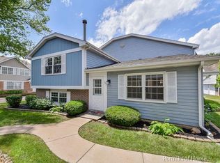 1641 Timber Trl #A, Wheaton, IL 60189