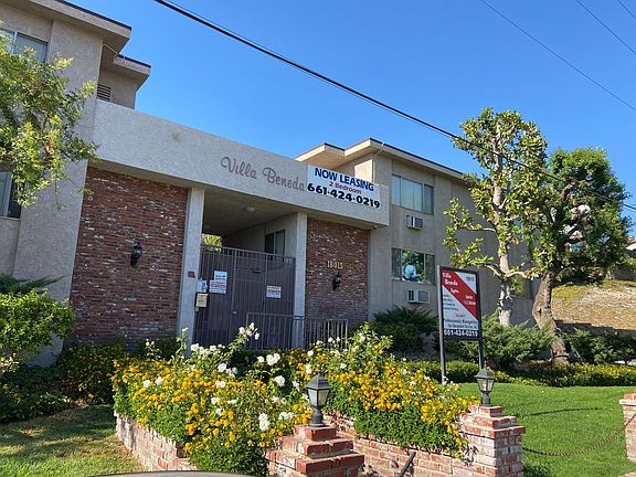 4th image of 18015 Beneda Ln APT 201