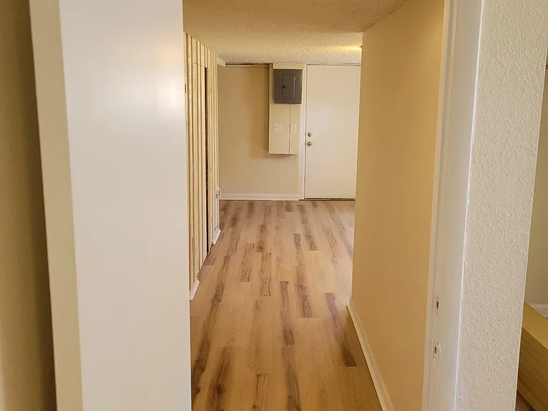 2108 8th Ave #B — Photo 9