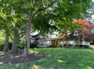 1815 2nd St, Peru, IL 61354