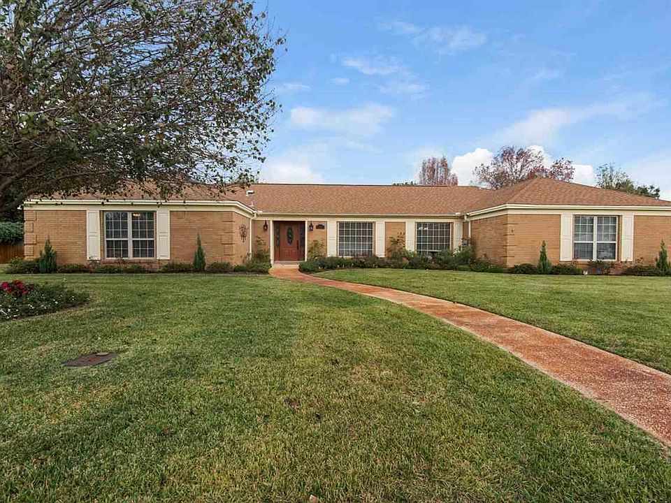 1st image of 6556 Lake Charlene Dr