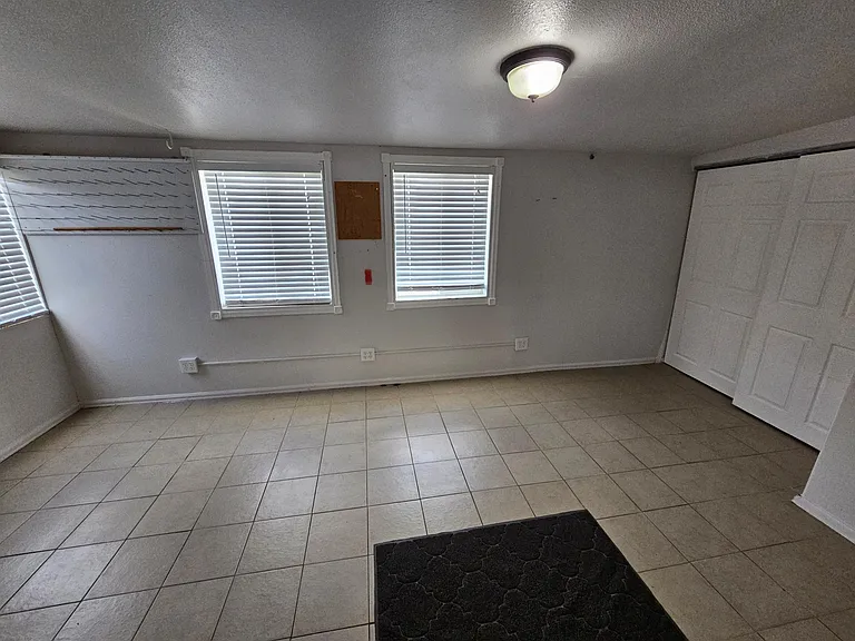 1504 S Salem Cir — Photo 6