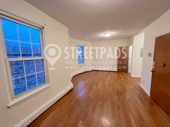 50 S Huntington Ave APT 21, Boston, MA 02130