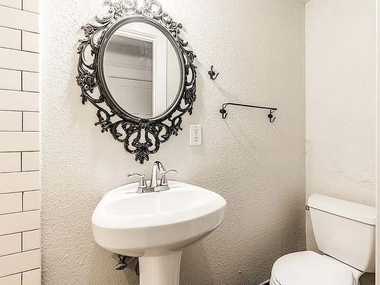 Madison View Apartments — Photo 21