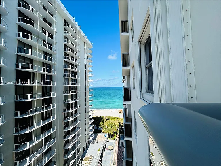 6039 Collins Ave #1507 — Photo 11