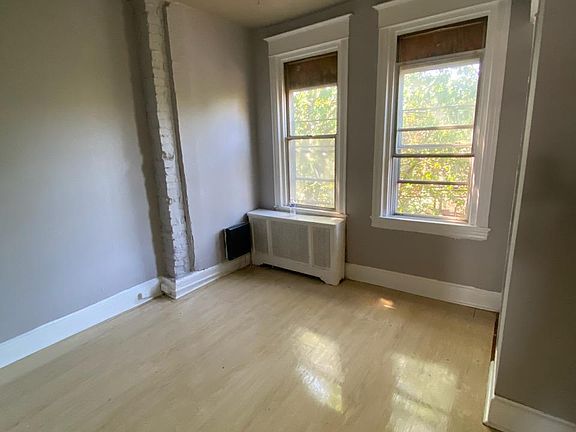 2nd image of 3822 N Fairhill St