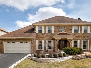 1836 Syracuse Rd, Naperville, IL 60565