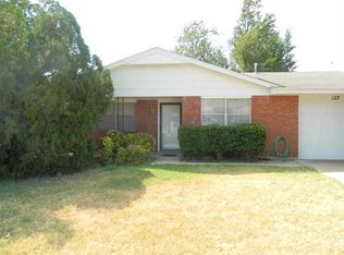 127 SW 68th St, Lawton, OK 73505