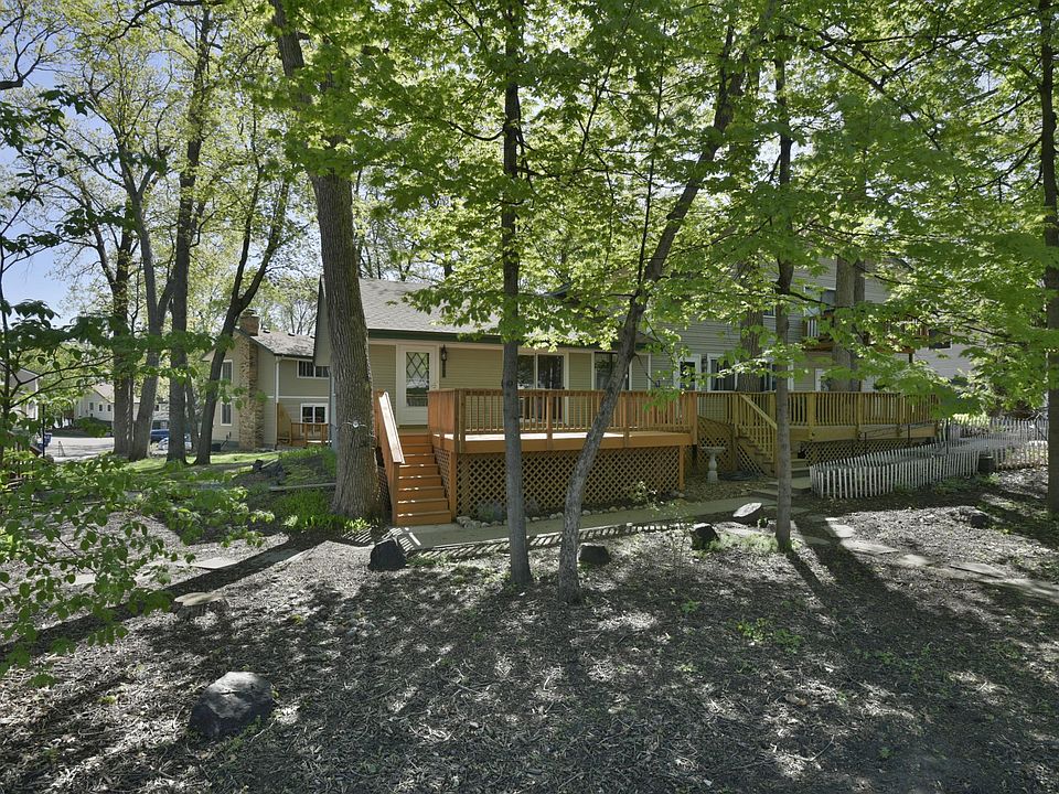 1st image of 2764 Upland Ln N
