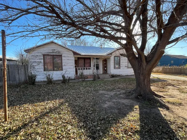 405 W Washington St, Lockney, TX 79241