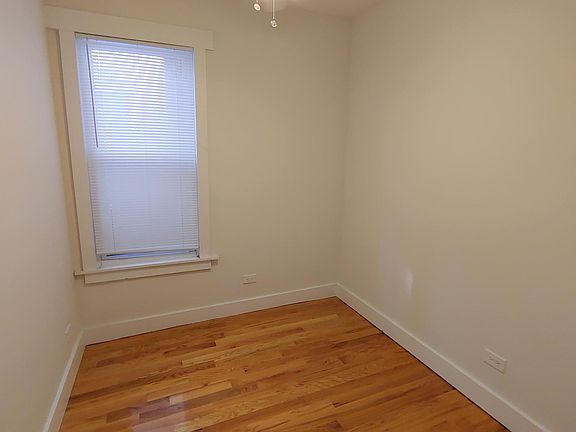 2nd image of 3916 N Ashland Ave #2F