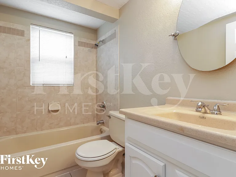 11221 Nome Ave — Photo 13