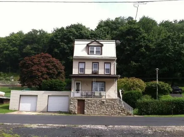 444 E Bacon St, Palo Alto, PA 17901