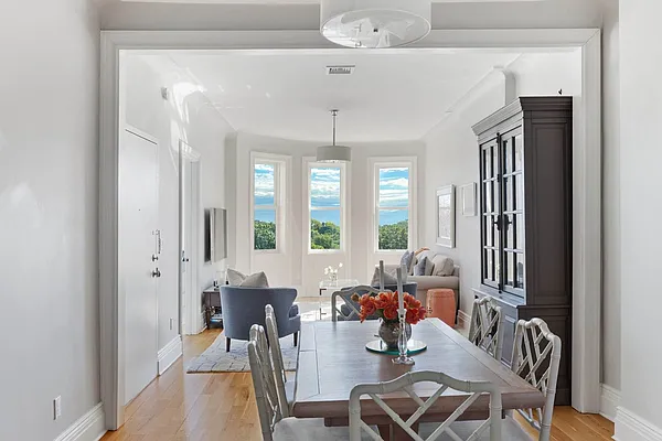 Sold by Corcoran | media 14